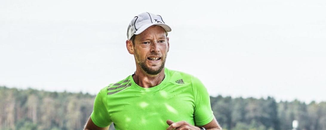 Das Bild zeigt Tom Höpfner beim Seelandmarathon
