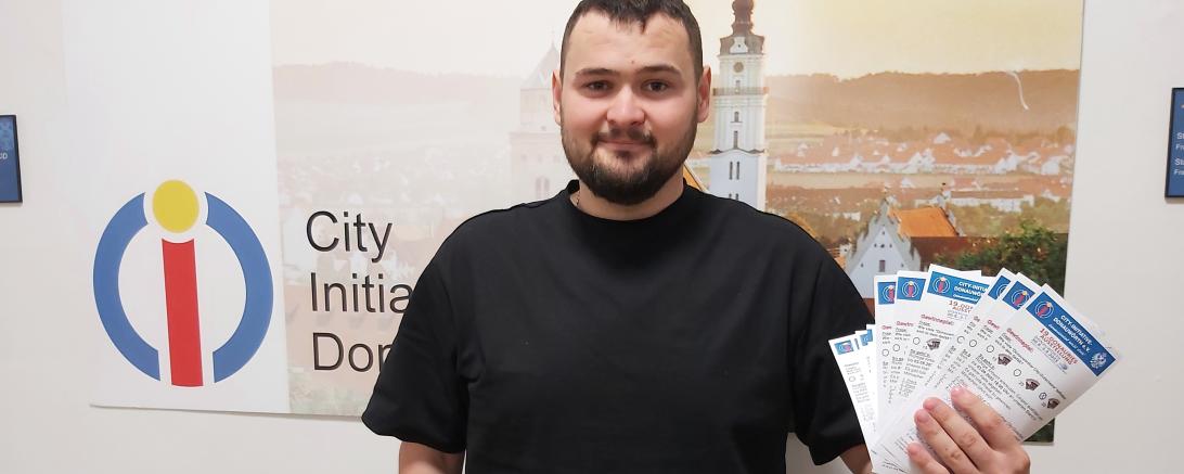 Vadym Rybkin nach der Ziehung der Gewinner.