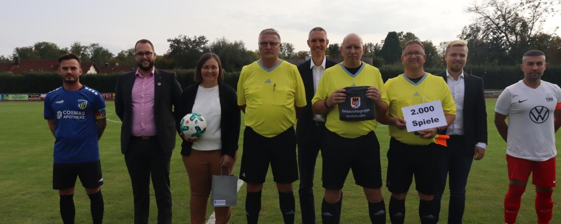 Norbert Süss (4. v. r.) wurde von der Bezirksvorsitzenden Sabrina Hüttmann (3. v. l.) sowie Obmann Tobias Heuberger (2. v. l.) geehrt.