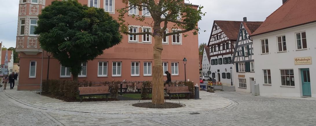 Das Bild zeigt den Gerd-Müller-Platz.