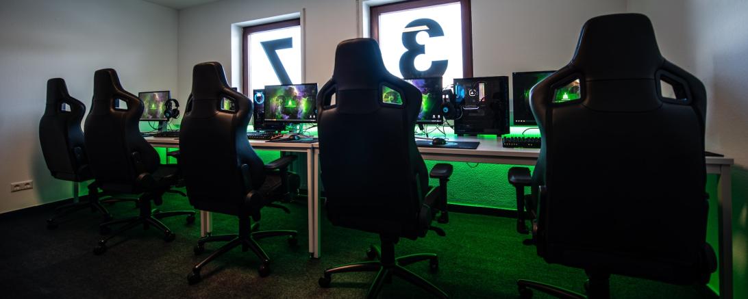 Das Bild zeigt Gaming-Computer