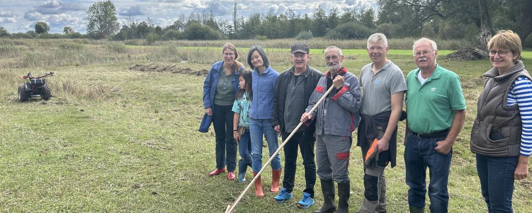 Lions pflegen Naturschutzgebiet Osterried.