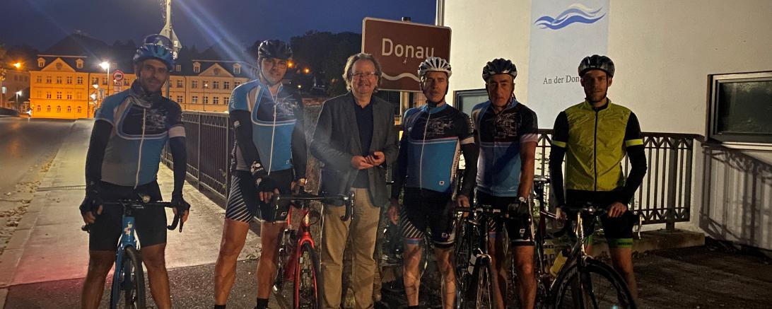 Das Bild zeigt die Rennrad-Staffel.