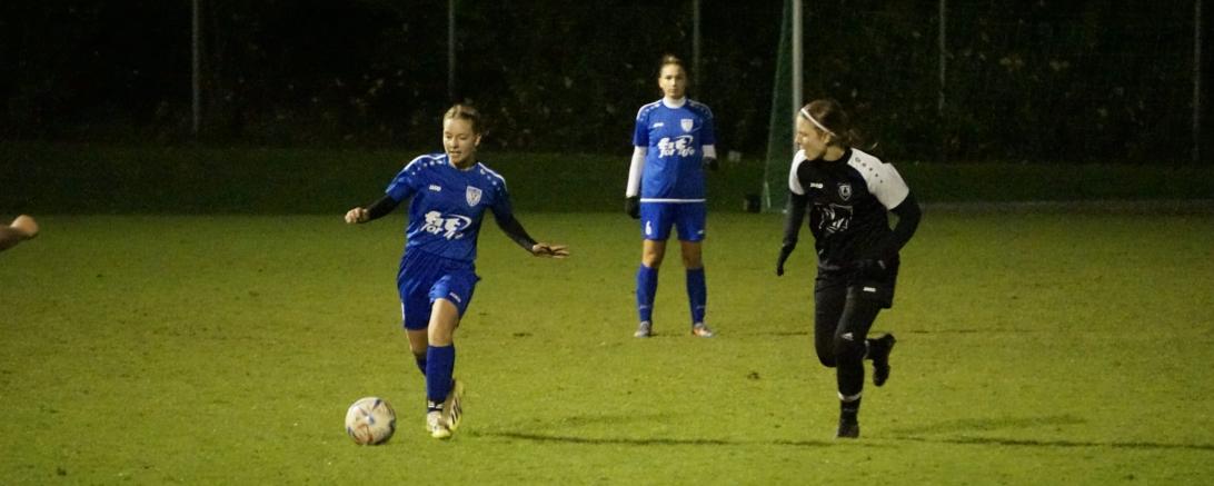 Viktoria Leitner (Vordergrund) und Katja Fischer (Hintergrund).