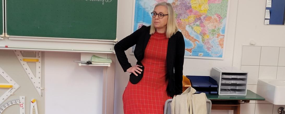 Vortrag an der Leonhart-Fuchs-Mittelschule Wemding von Frau Seib.