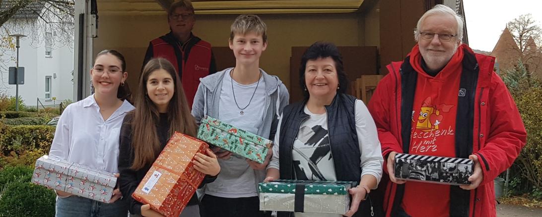 Das Bild zeigt die Geschenke der Leonhart-Fuchs-Schule.