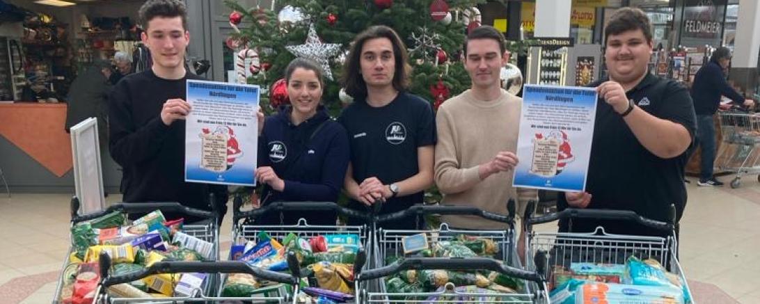 Das Bild zeigt die Spendenaktion der Jungen Union.