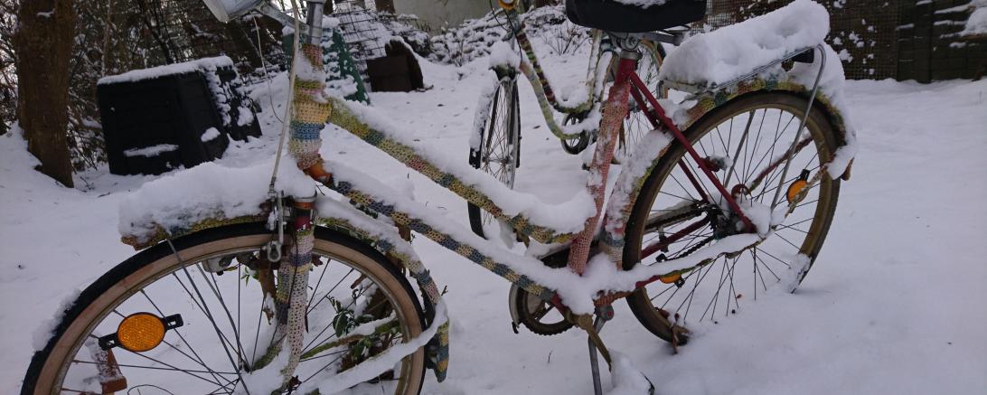 Radeln im Winter ist nicht immer idyllisch. Vorsichtsregeln gilt es stärker denn je zu beachten.