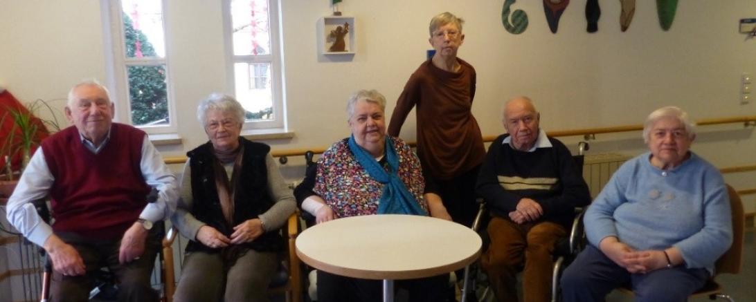 Auf dem Bild zu sehen (von links): Heimbeirat Walther Wiedemann, Christl Dischinger, Gisela Herrmann, Claudia Adamczyk, Gerd Hofielen, Agathe Schwöd.