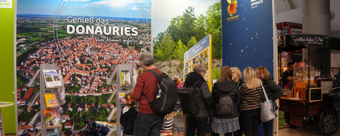 Beratungen am Stand des Ferienland DONAURIES e.V.