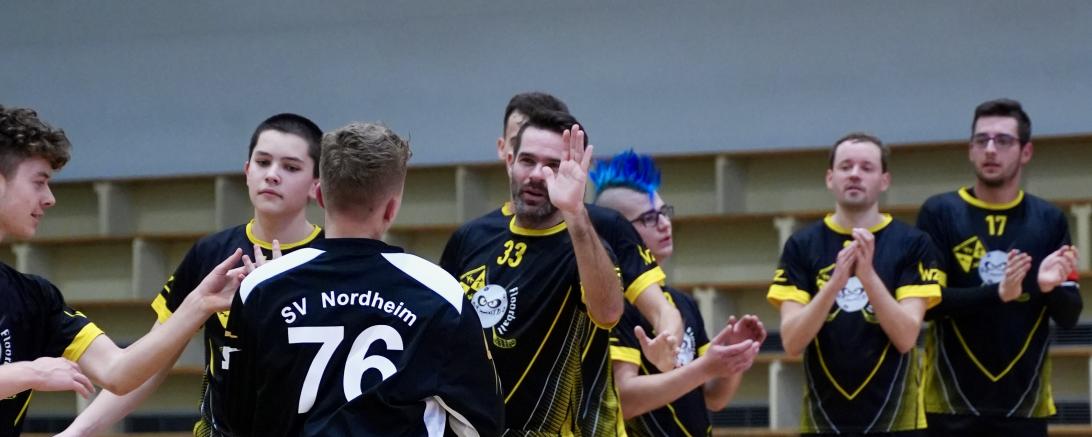 Auf dem Bild sind die Spieler des SG Nordheim/ Augsburg zu sehen.