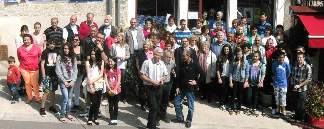 Gruppenfoto vor dem Touristenbüro.