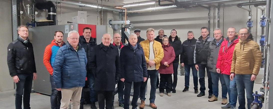 Inbetriebnahme der neuen Hachschnitzelheizung. 