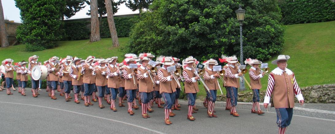 Konzertreise nach Rom: Fronleichnamsprozession in den Vatikanischen Gärten.