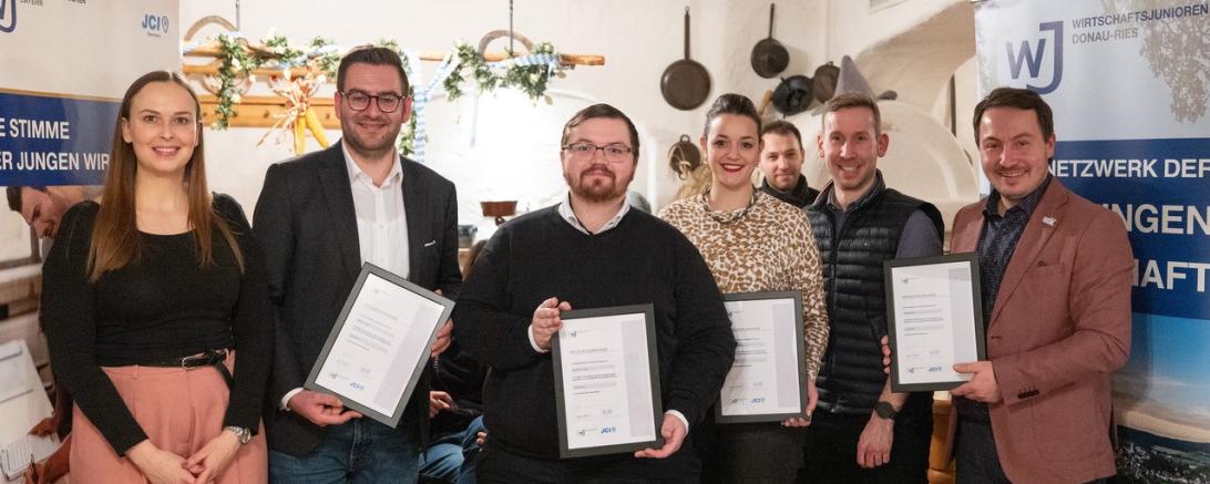 Die Wirtschaftsjunioren Donau-Ries haben einen neuen Vorstand gewählt, Marco Kleebauer, Eleonore Fischer.