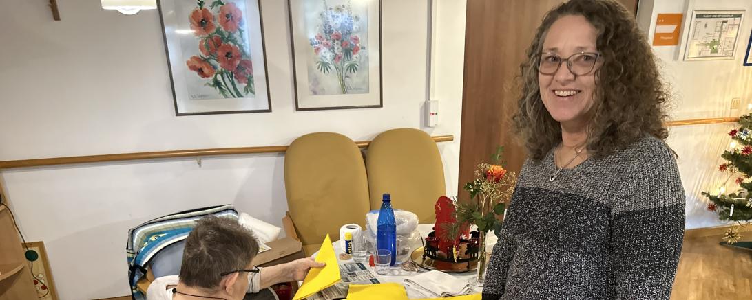 Regina Kalteiß arbeitet als Pflegedienstleiterin im modernen Donau-Ries Seniorenheim Wemding.