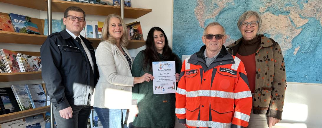 Übergaben des zweiten und dritten Preises des Donauwörther Weihnachtsgewinnspiels