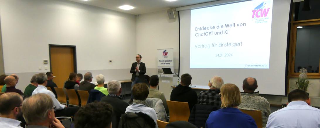 Hier sieht man einen Vortrag zu ChatGPT an der Vhs Nördlingen.