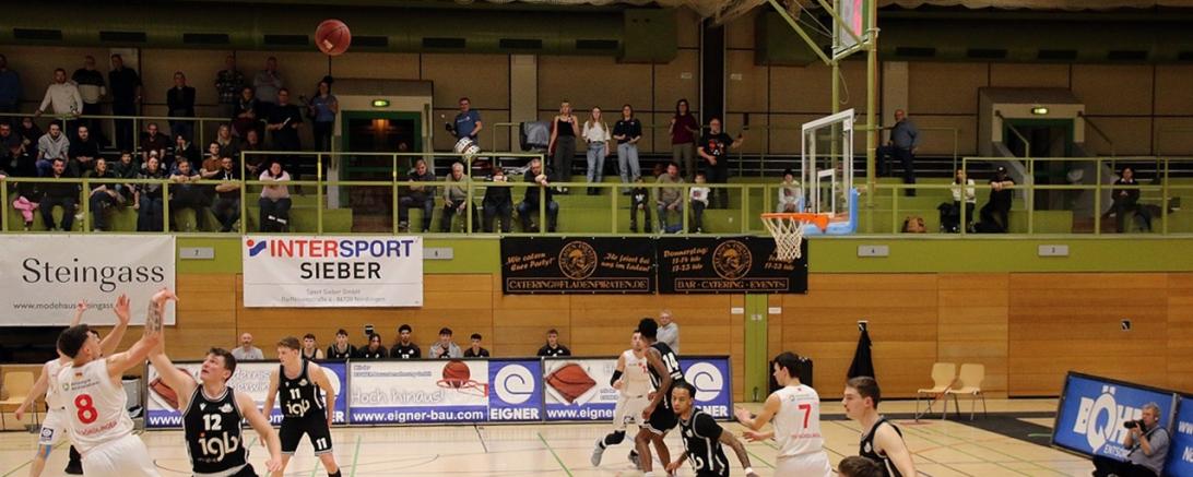 Das Bild zeigt den TSV Nördlingen beim Basketball.