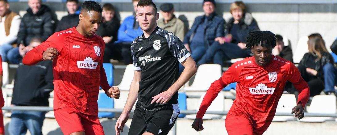 Daniel Biermann (links) und Marc Sodji im Zusammenspiel, danach fällt das Tor.