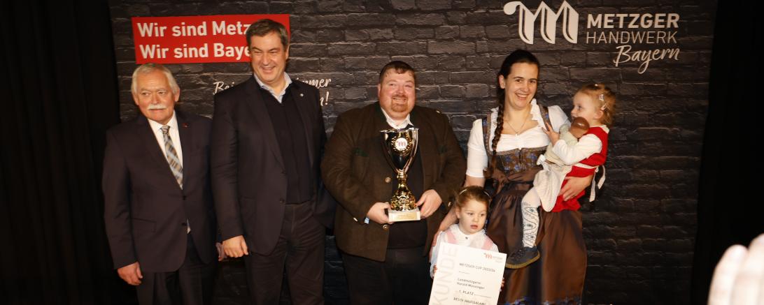Landesinnungsmeister Konrad Ammon, Bayerischer Ministerpräsident Dr. Markus Söder, Obermeister Harald Münzinger, Katrin Münzinger mit Hanna und Lena