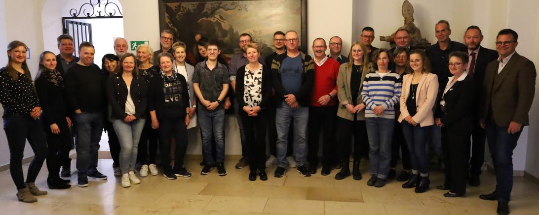 Mitarbeiter beim Jubiläumsempfang im Rathaus