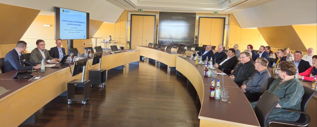 Bild der Sitzung im LRA