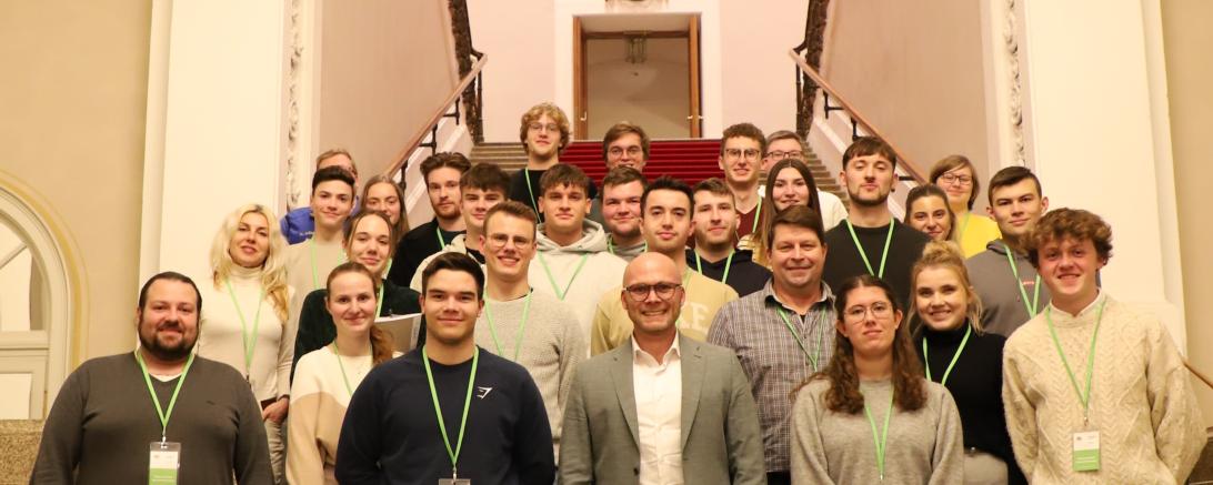 Besuch der Hans-Leipelt-Schule im Maximilianeum und bei Herr Dr. Mehring.