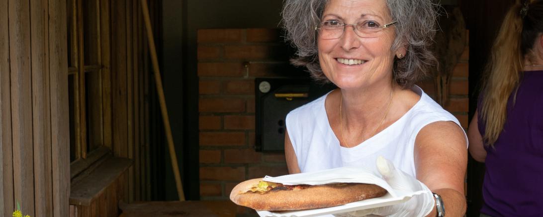  Bewirtung mit regionalen Spezialitäten