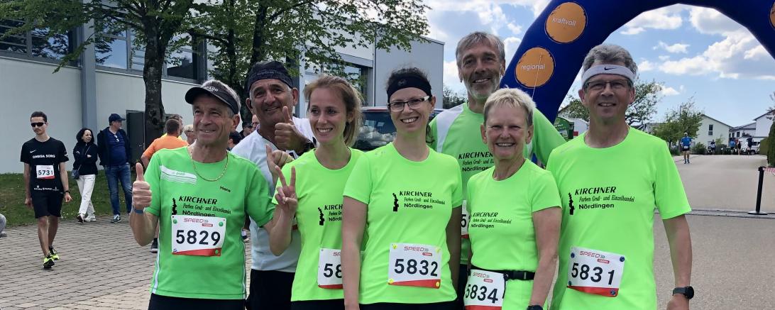  von links Hans Niederhuber, Hans Sing, Rebecca Bosch, Christina Satzenhofer, Karl Oßwald, Anneliese Zinke und Bernhard Satzenhofer. Auf dem Foto fehlt Michael Dambacher.