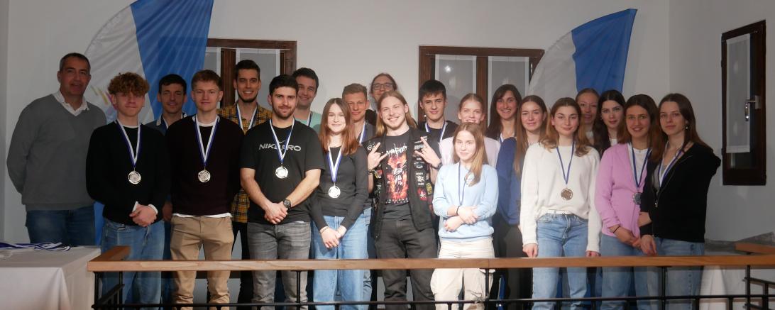 Die stolzen Athleten der LG Donau-Ries.