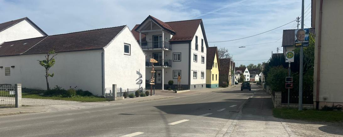 Das Bild zeigt die Stelle in Staudheim an der ein Lotsenübergang installiert werden soll. 