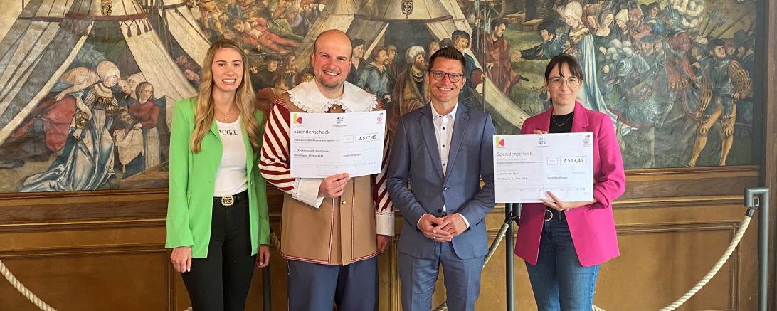 Helena Ott (Hauptverwaltungsleiterin Nördlingen), Stadtkapellmeister Oliver Körner, Oberbürgermeister David Wittner, Martina Bachmann (Kartei der Not).