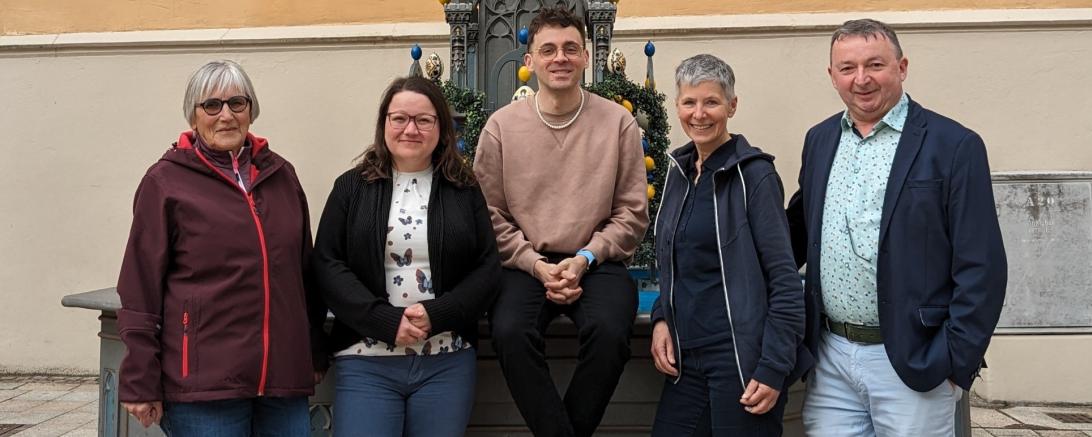 v.l. Elfriede Roth (Schatzmeisterin), Chrissi Myrtsidou-Jung (Vielfaltsbeauftragte), Alpay Artun (Vorstandsvorsitzender), Eveline Kuhnert (Vorstandsvorsitzende), Albert Riedelsheimer (Kommunalbeauftragter).