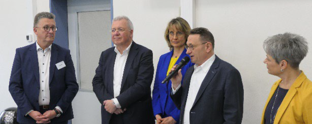 v.l.n.r. Johann Sailer (Geschäftsführender Gesellschafter GEDA GmbH), Markus Ferber (Mitglied des Europäischen Parlaments), Anke Drukewitz (CSU-Donau-Ries Europa-Listenkandidatin), Ulrich Lange (Bundestagsabgeordneter CSU-Kreisvorsitzender Donau-Ries), Birgit Rößle (Kreisvorsitzende Mittelstands-Union Donau-Ries) v.