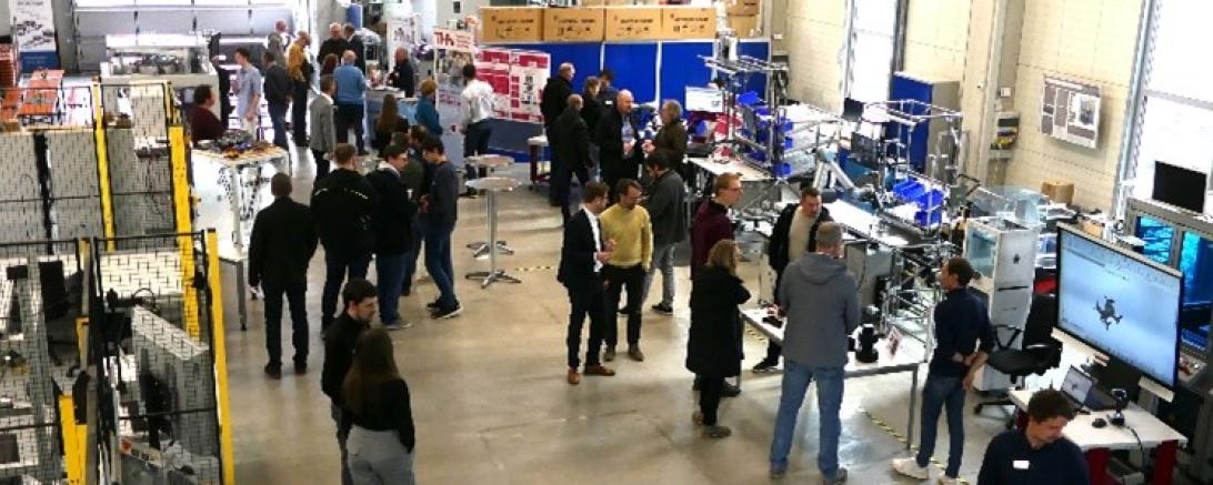 Zahlreiche Besucher informierten sich am „Tag des offenen Labors“ über aktuelle Forschungsprojekte, Studiengänge und Weiterbildungsmöglichkeiten.