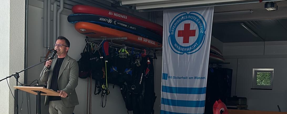 Am Samstag wurde die neue Wachstation am Riedlinger Baggersee feierlich eröffnet. 