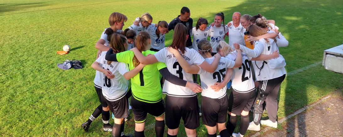 Das Bild zeigt die Spielerinnen des TSV Nördlingen.