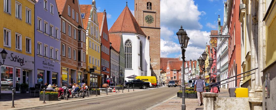 Die Reichsstraße in Donauwörth. 