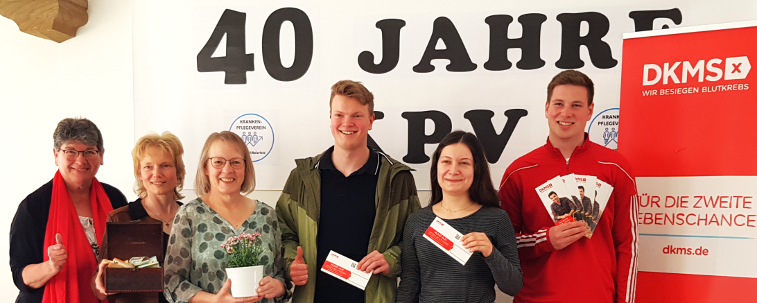 V.l.: Brigitte Lehenberger (ehrenamtliche Unterstützerin der DKMS Conor gGmbH); Gabriele Schwertberger und Angelika Rebele (2. und 1. Vorsitzende des Krankenpflegevereins Buchdorf-Baierfeld); Dominik Schwerberger und Elisabeth Schuster (ließen sich u. a. neu bei der DKMS aufnehmen); Philipp Behringer (einer von 396 Stammzellspendern aus dem Donau-Ries).