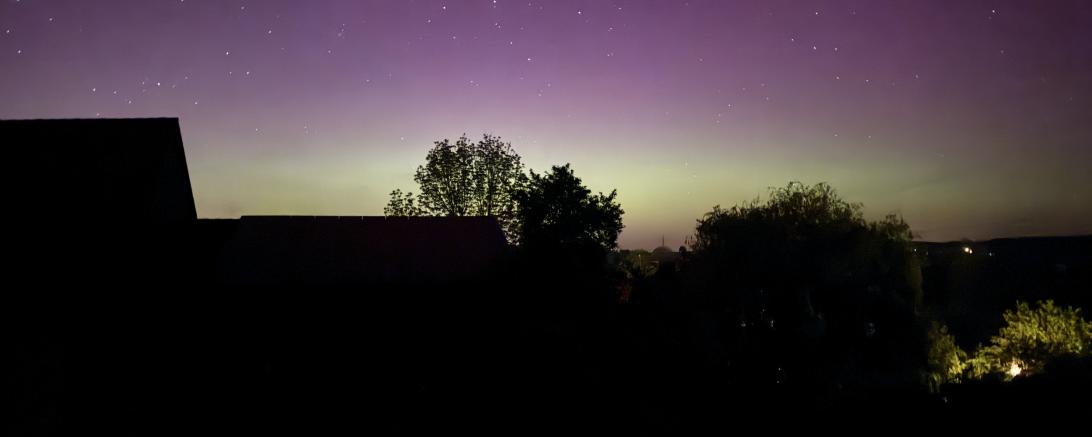 Das Bild zeigt das Polarlicht.