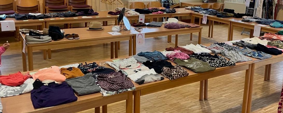 Zum ersten Mal fand in Wemding eine Kleidertauschparty statt.