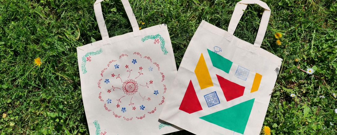 Individuell gestaltete Jutebeutel.