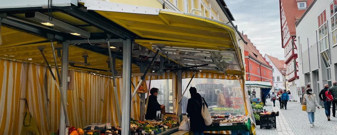 Der Nördlinger Wochenmarkt wird aufgrund des Altstadtflohmarkts am 3. August 2024 bereits auf den 2. August 2024 vorverlegt.