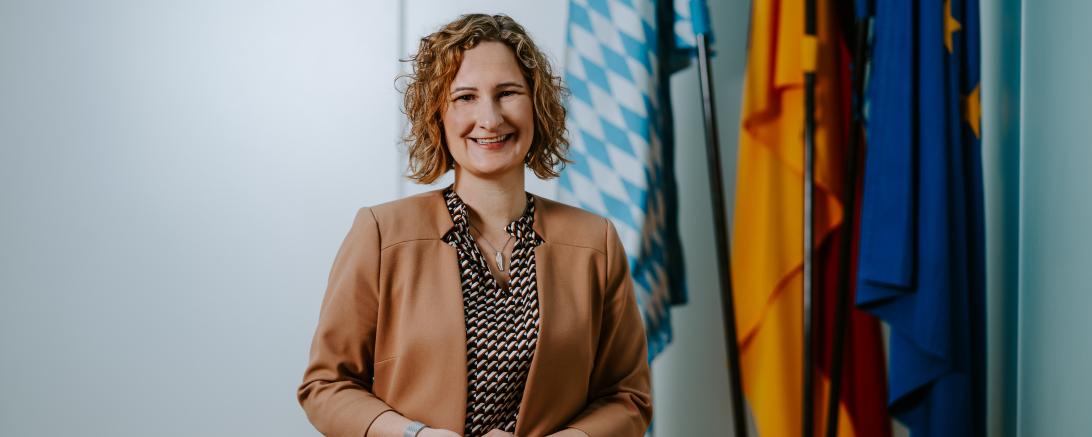 Hier sieht man Marina Jakob, MdL.