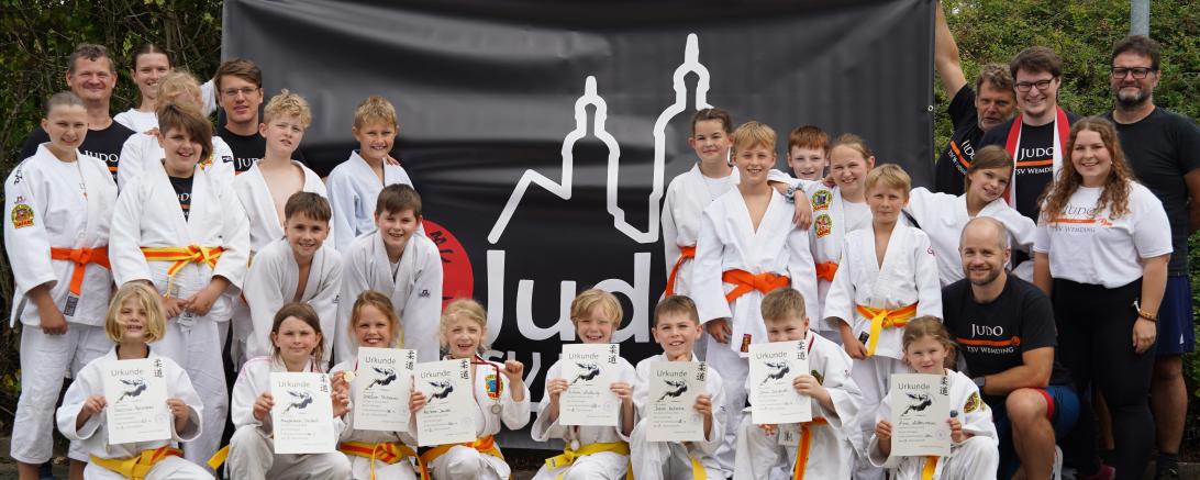 Hier sieht man die Judokas des TSV Wemding.