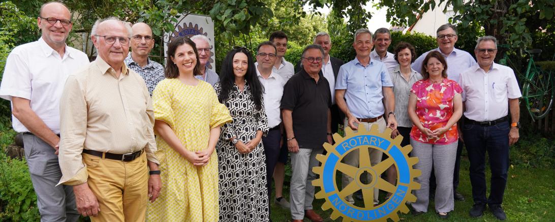 Die Vorstandschaft des Rotary Clubs Nördlingen 2024/25.