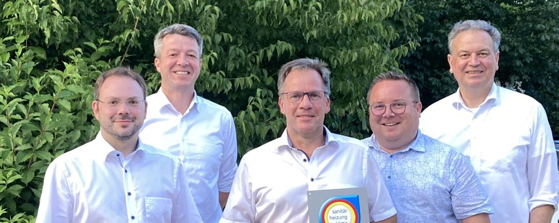 Stv. Obermeister Andreas Kundinger, Stv. Obermeister Armin Sinning, Obermeister Friedrich Josef Heidel, Geschäftsführer Christoph Schweyer, Hauptgeschäftsführer Fachverband Dr. Wolfgang Schwarz.