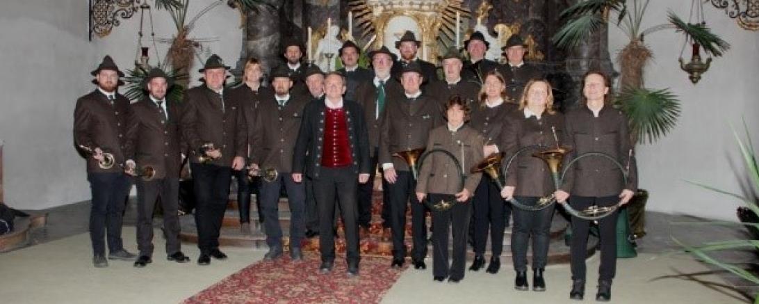 Hier sieht man die Härtsfelder Jagdhornbläser e. V. 