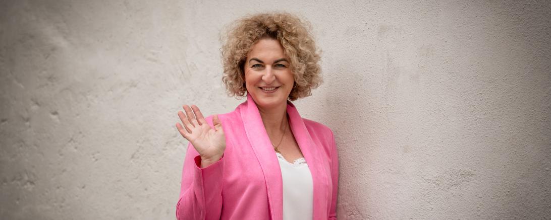 Die Heilpraktikerin, Osteopathin und Babyschlafberaterin Sandra Eireiner.